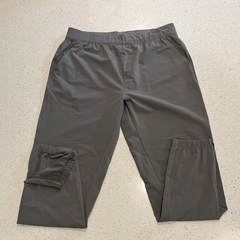 Public Rec Joggers Pants Mens 36-32  Actual 36/29 Stretch Ankle Zip Gym Run